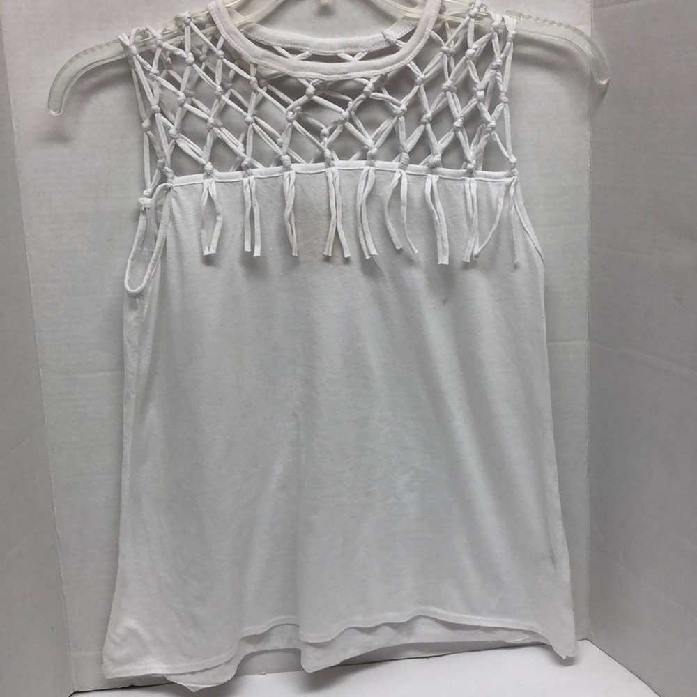 White Open Fringe Neckline Top - Picture 3 of 7